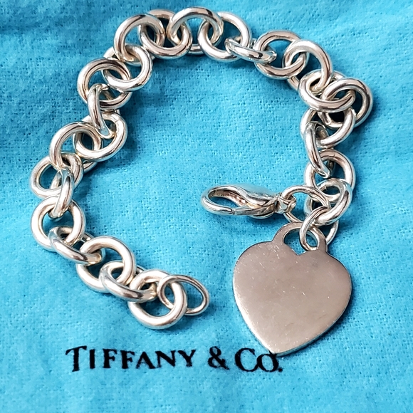 Tiffany & Co. Jewelry - FIRM! Tiffany & Co. Sterling Silver Link Heart Pendant Bracelet
